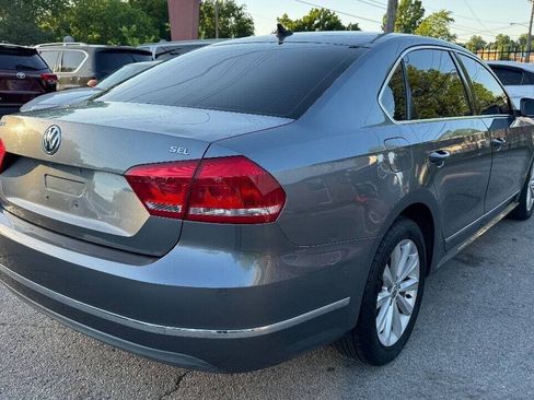 Used 2012 Volkswagen Passat 2.5 SEL Premium FWD image 12