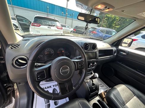 Used 2016 Jeep Patriot High Altitude AWD/4WD image 5