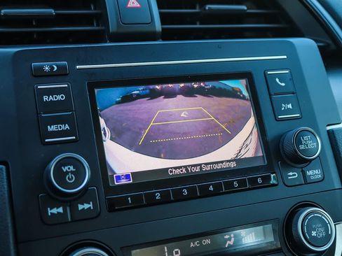 Used 2019 Honda Civic LX image 21