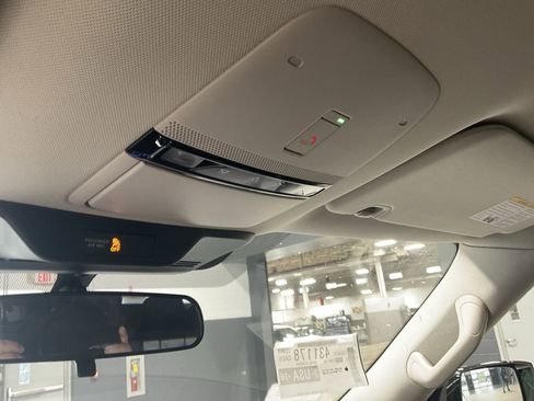 New 2026 Nissan Armada SV image 16