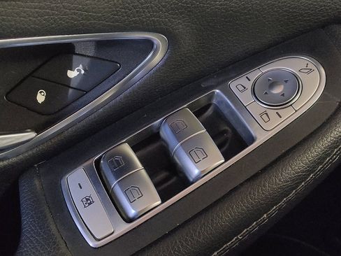 Used 2016 Mercedes-Benz C 300 Sedan w/ Multimedia Package image 27