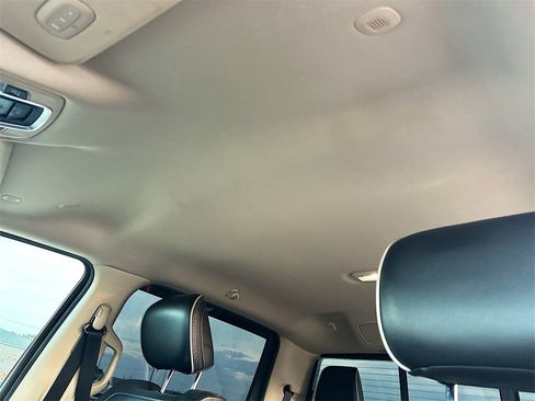 Used 2019 RAM 1500 Laramie image 11