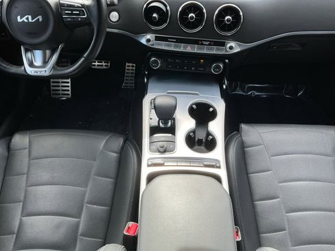 Used 2023 Kia Stinger GT2 image 10