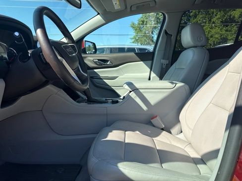 Used 2017 GMC Acadia SLT AWD/4WD image 9