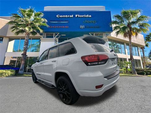 Certified 2020 Jeep Grand Cherokee Altitude image 7