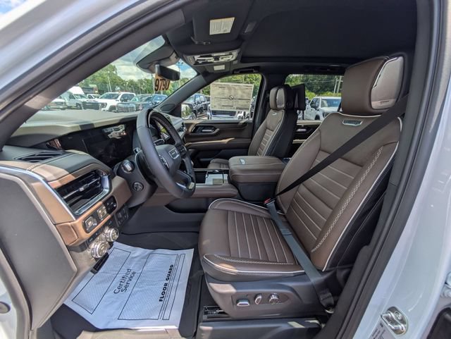 New 2026 GMC Yukon XL Denali Ultimate w/ LPO, Floor Liner Package AWD/4WD image 24