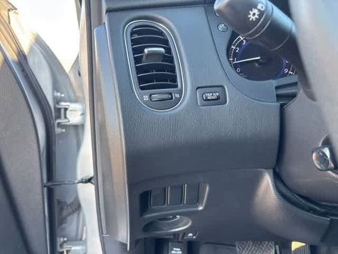 Used 2017 INFINITI QX50 2WD w/ Deluxe Touring Package image 10