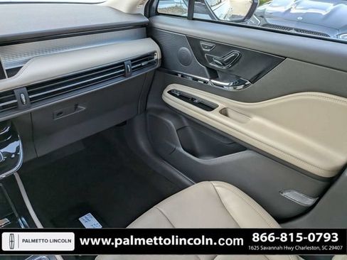 Used 2023 Lincoln Corsair FWD w/ Equipment Group 101A image 17
