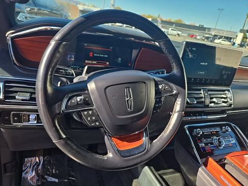 Used 2024 Lincoln Navigator L 4WD image 13