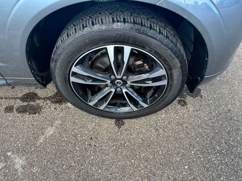 Used 2020 Volvo XC60 T5 Momentum w/ Protection Package Premier AWD/4WD image 10