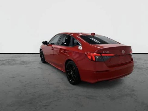 Used 2023 Honda Civic Sport image 2
