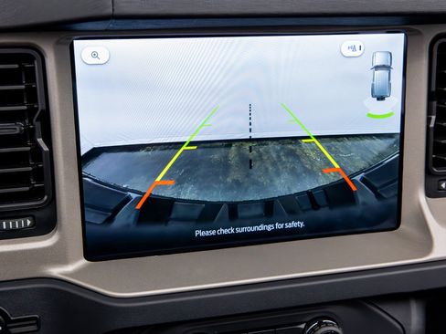 Used 2025 Ford Bronco Outer Banks image 50