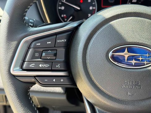 Used 2025 Subaru Outback Premium AWD/4WD image 20