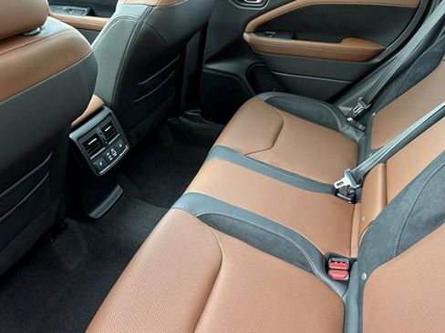 New 2025 Subaru Forester Touring w/ Protection Package AWD/4WD image 12