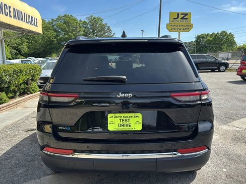 Used 2024 Jeep Grand Cherokee Limited 4xe image 4