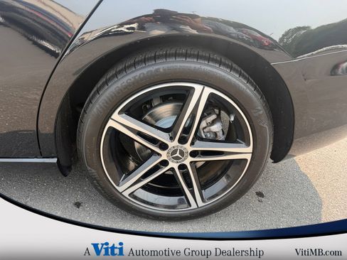 Used 2022 Mercedes-Benz A 220 4MATIC image 13