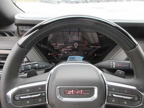 New 2026 GMC Yukon XL Elevation w/ Elevation Premium Package image 19