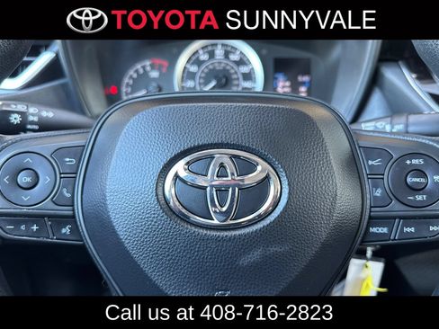 Used 2020 Toyota Corolla LE FWD image 24