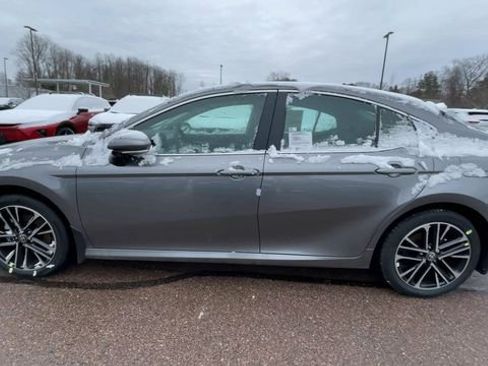 New 2026 Toyota Camry XLE image 5