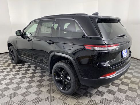 New 2026 Jeep Grand Cherokee Limited image 10