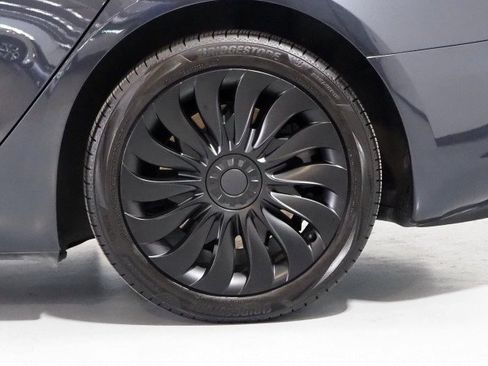 Used 2025 Tesla Model 3 Long Range RWD image 51