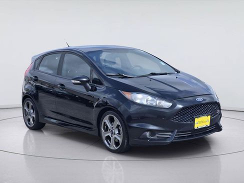 Used 2016 Ford Fiesta ST FWD image 3