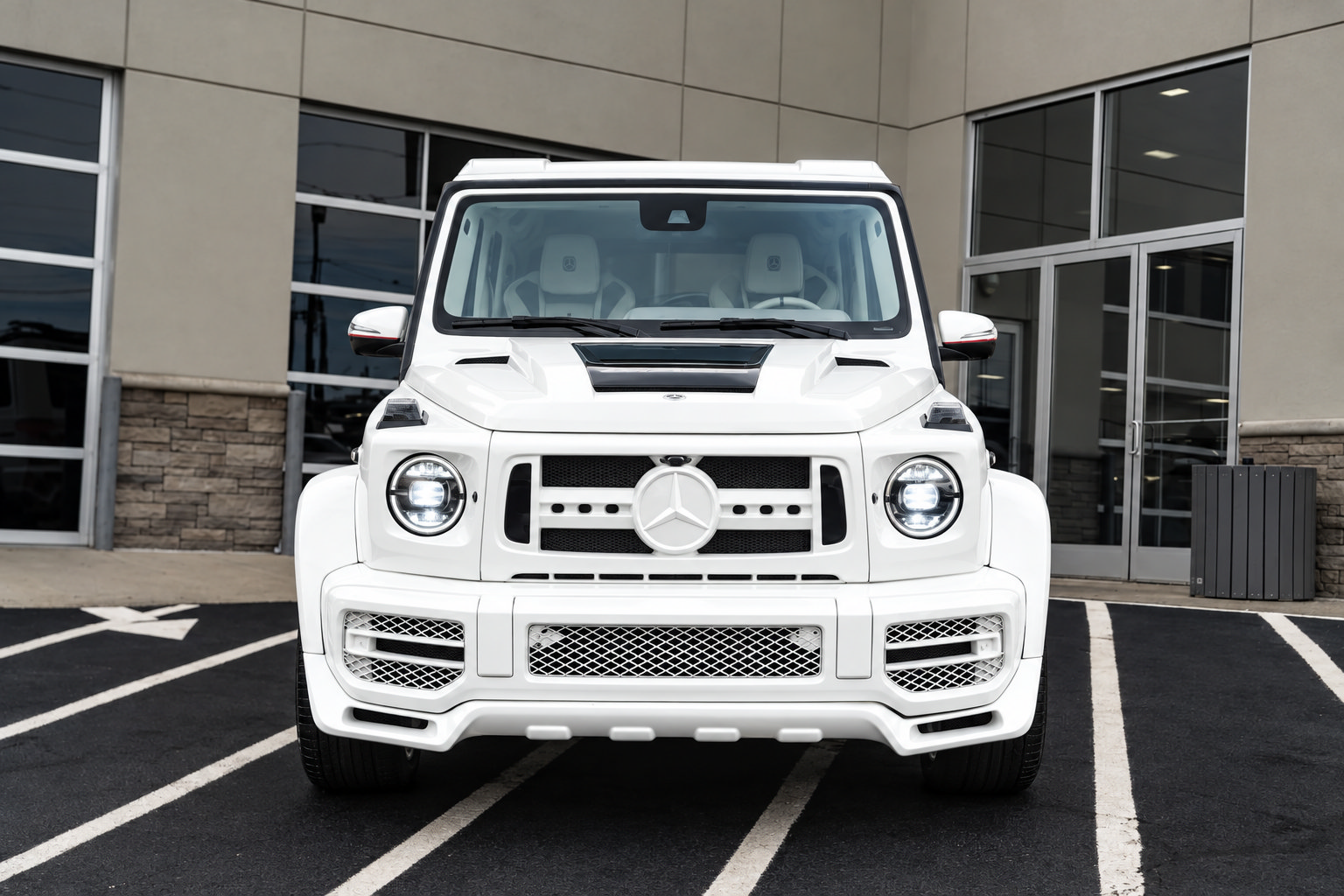 Used 2024 Mercedes-Benz G 63 AMG 4MATIC image 2