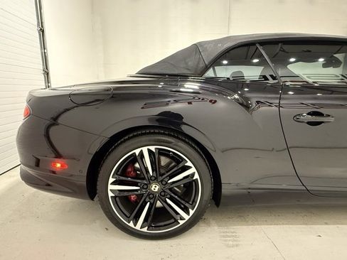 Used 2020 Bentley Continental GT image 23