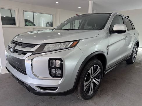 Used 2025 Mitsubishi Outlander Sport SE AWD/4WD image 11