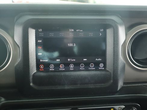 Used 2020 Jeep Wrangler Unlimited Sport S image 18