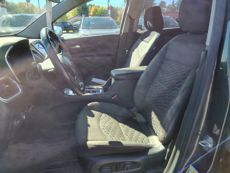 Used 2021 Chevrolet Equinox LT AWD/4WD image 9