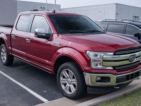 Used 2019 Ford F150 Lariat w/ Equipment Group 502A Luxury AWD/4WD image 3