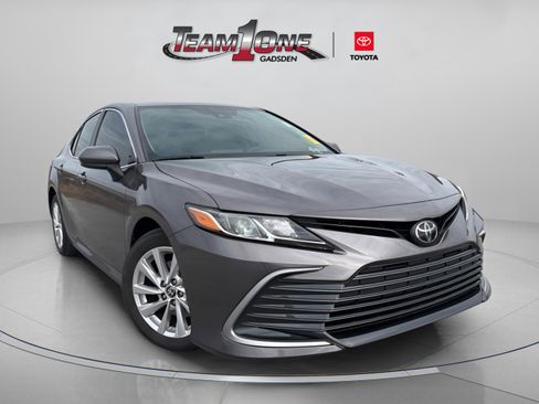 Used 2023 Toyota Camry LE image 1