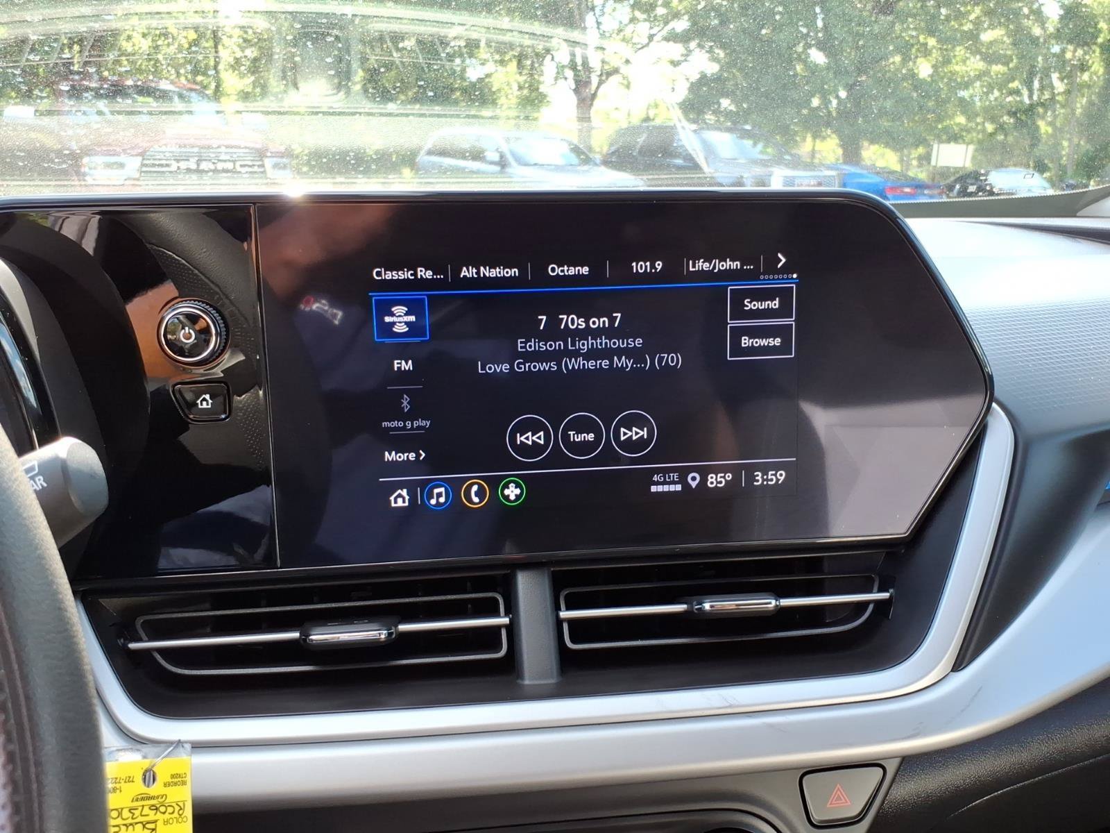 Used 2024 Chevrolet Trax LS w/ LS Convenience Package FWD image 21