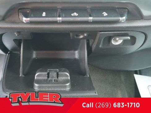 Used 2016 Chevrolet Silverado 1500 LT w/ Snow Plow Prep Package AWD/4WD image 28