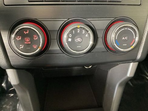 Used 2014 Subaru Forester 2.5i Premium w/ All-Weather Package image 24