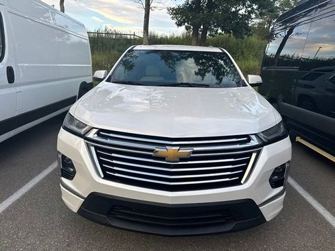 Used 2022 Chevrolet Traverse Premier AWD/4WD image 5