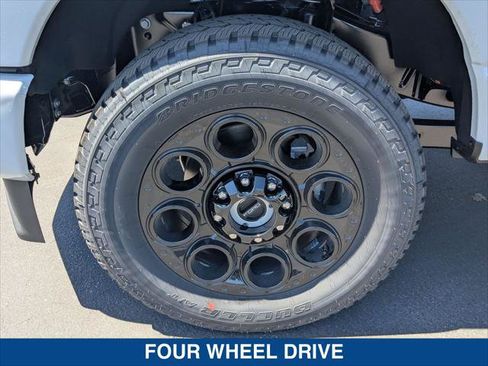 New 2026 Ford F350 Lariat w/ Black Appearance Package AWD/4WD image 9