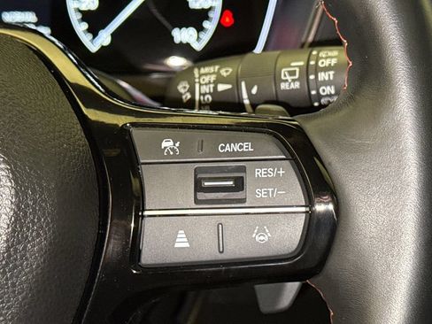 Used 2025 Honda Pilot TrailSport image 33