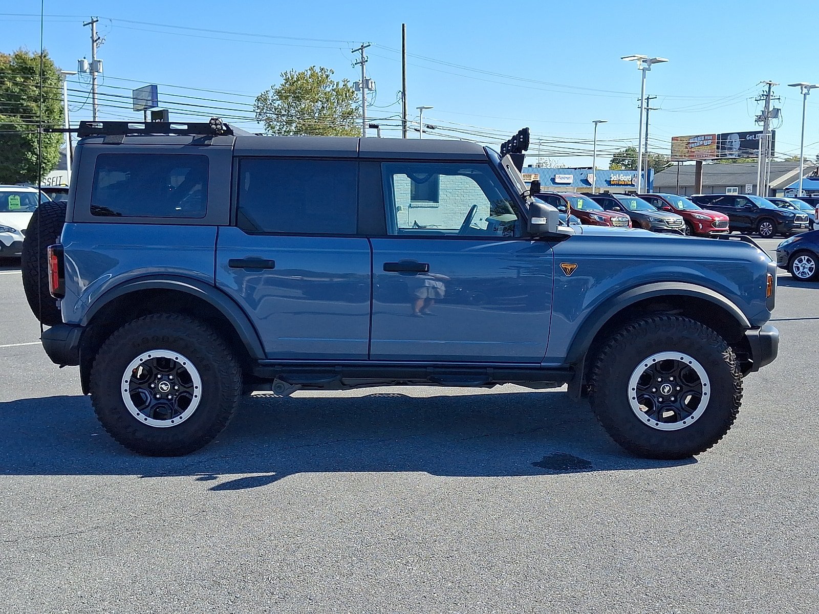 Used 2023 Ford Bronco Badlands w/ Sasquatch Package AWD/4WD image 5