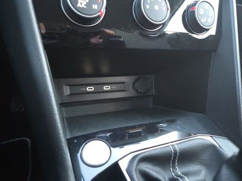 Used 2023 Volkswagen Taos S image 17