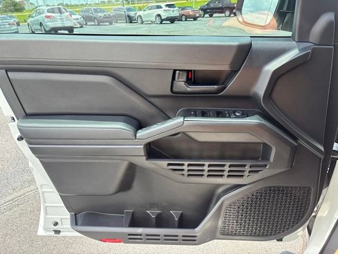Used 2024 Toyota Tacoma SR RWD image 7