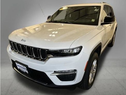 Used 2023 Jeep Grand Cherokee Limited AWD/4WD image 1