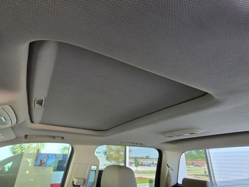 Used 2016 GMC Sierra 1500 SLT w/ SLT Premium Package AWD/4WD image 8