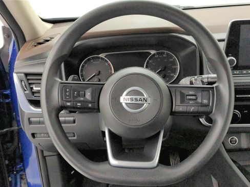 Used 2021 Nissan Rogue S AWD/4WD image 18