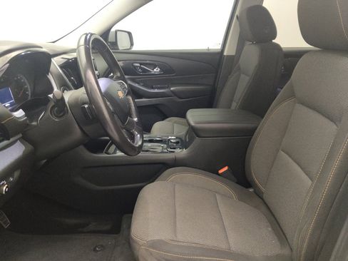 Used 2019 Chevrolet Traverse LT FWD image 17