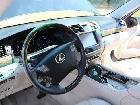 Used 2010 Lexus LS 460 image 70