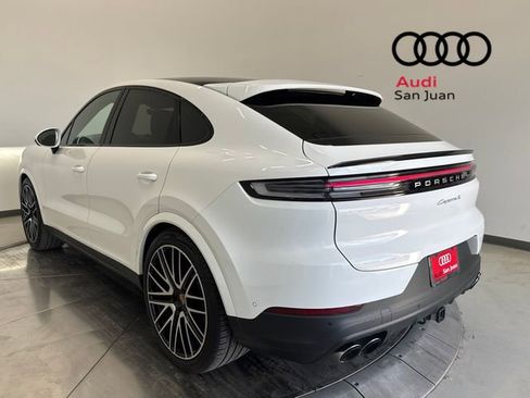 Used 2025 Porsche Cayenne S AWD/4WD image 38