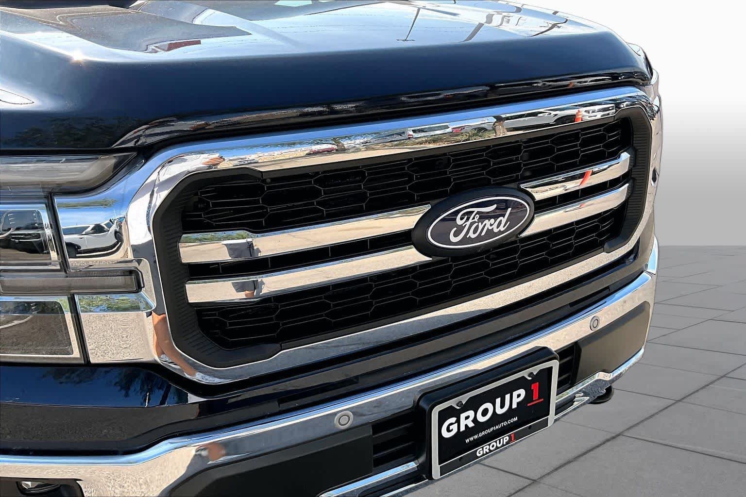 Used 2025 Ford F150 Lariat w/ Equipment Group 502A High AWD/4WD image 28