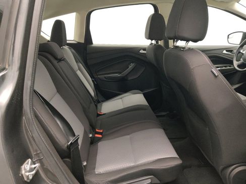 Used 2017 Ford C-MAX SE image 19